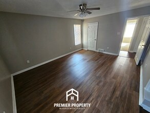 4237 Moonfall Way in Memphis, TN - Building Photo - Building Photo