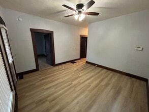 406 S College Ave in Muncie, IN - Building Photo - Building Photo