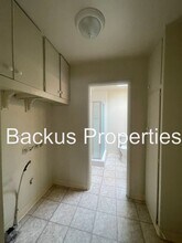 180 Chaucer Dr in Salinas, CA - Building Photo - Building Photo