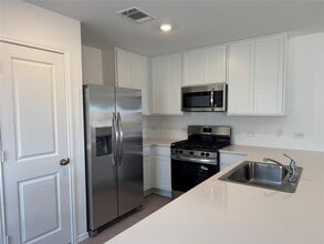 2306 Dust Devil Dr in Lockhart, TX - Building Photo - Building Photo