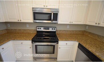 22565 SW 89th Pl in Cutler Bay, FL - Building Photo - Building Photo