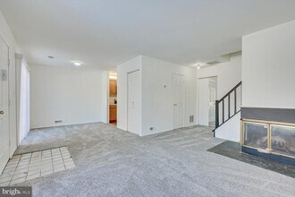 60 O'Neill Ct in Trenton, NJ - Foto de edificio - Building Photo