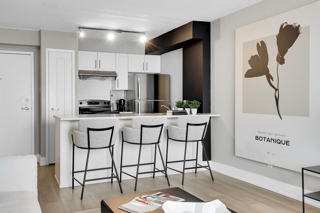 Aspen Towers in Ottawa, ON - Foto de edificio - Building Photo