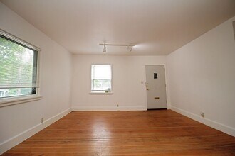 1807-1811 SW Market St, Unit 1807 in Portland, OR - Building Photo - Building Photo