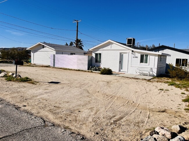 property at 61986 Desert Air Rd