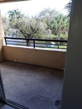 701 Lyons Rd in Coconut Creek, FL - Building Photo - Building Photo