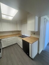 6339 2nd Ave in Sacramento, CA - Building Photo - Building Photo