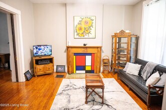 1331 S Floyd St in Louisville, KY - Building Photo - Building Photo