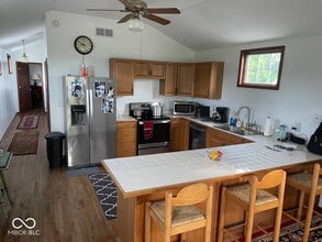 9375 Cooper Rd in Zionsville, IN - Building Photo - Building Photo