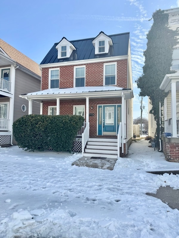 property at 1214 Bainbridge St