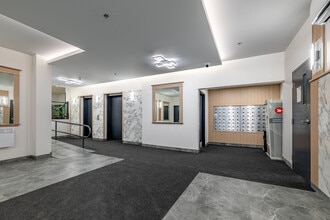 Chateau Beaurivage in Montreal Nord, QC - Building Photo - Lobby