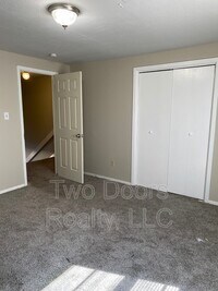 1018 E Main St photo'