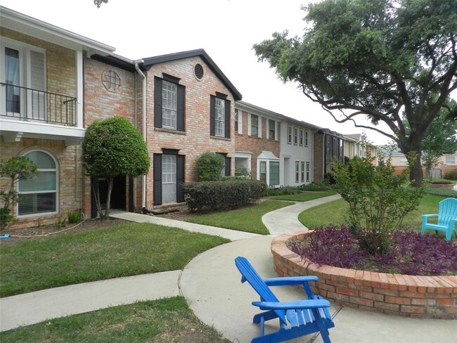 14309 Misty Meadow Ln in Houston, TX - Foto de edificio - Building Photo