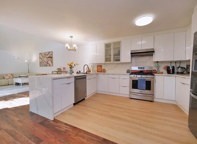 5014 Calle de Escuela