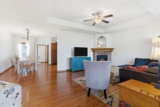 2414 W Summerset St in Ozark, MO - Building Photo - Building Photo