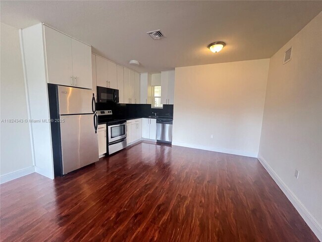 property at 2931 Sheridan Ave