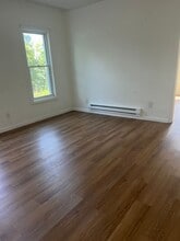 124 S 4th St in Millville, NJ - Foto de edificio - Building Photo