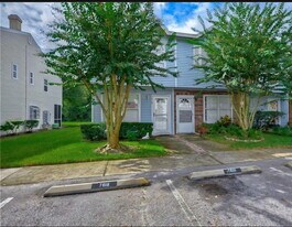 7618 Colonial Ct in Tampa, FL - Building Photo