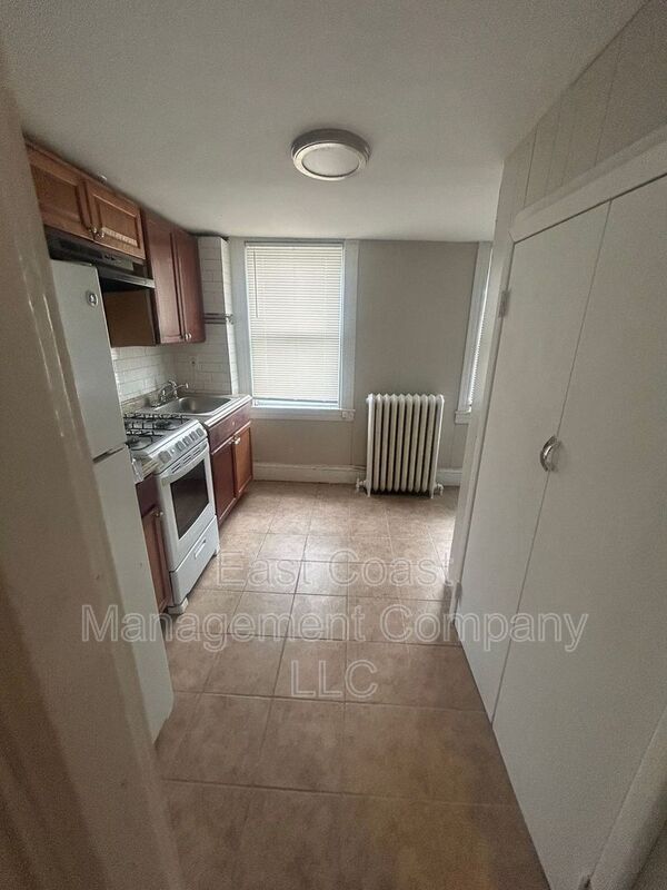 property at 2319 Reisterstown Rd