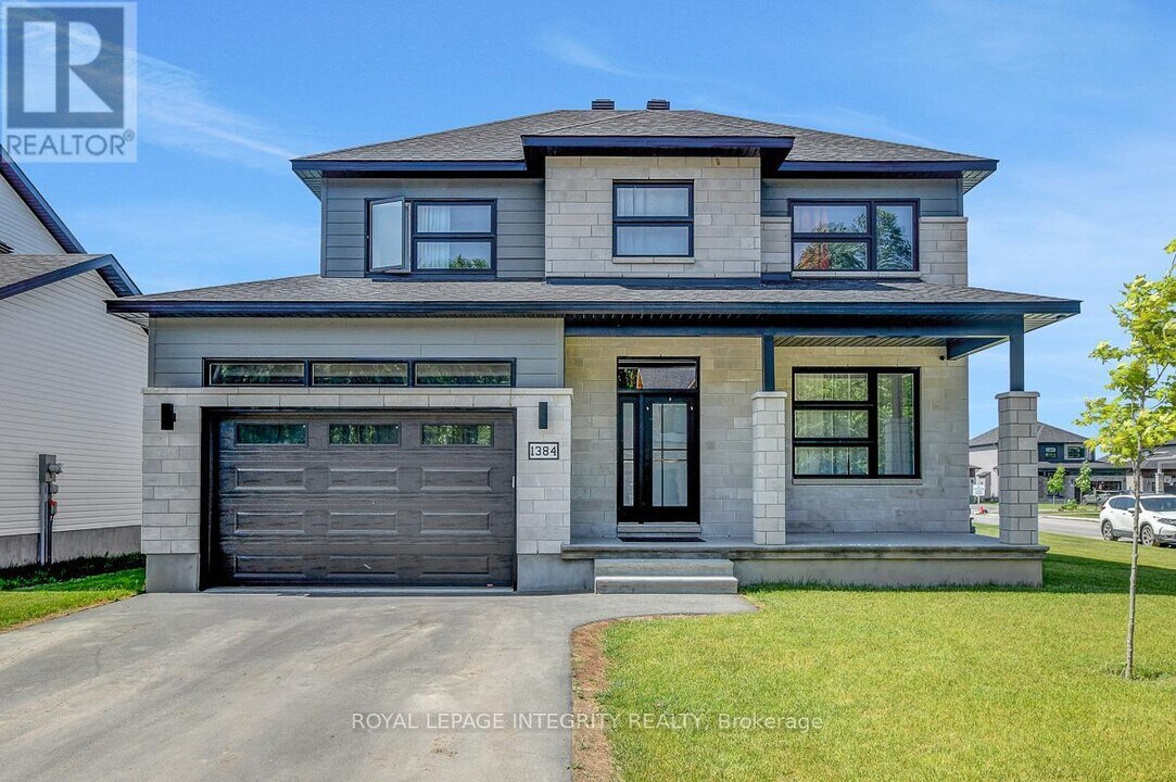 1384 Fribourg St in Russell, ON - Building Photo