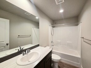 2205 SE Marlette Rd in Wenatchee, WA - Building Photo - Building Photo