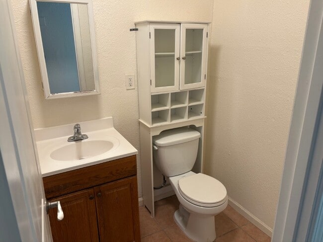 342 W 10th St, Unit 342 in Pittsburg, CA - Building Photo - Building Photo