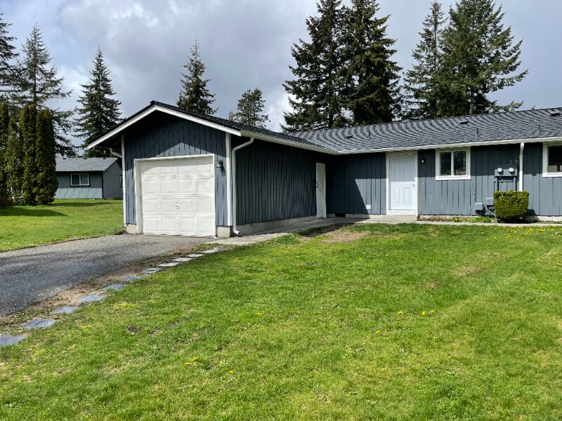 9729 5th St NE in Lake Stevens, WA - Building Photo