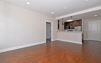 100 Marshall St in Hoboken, NJ - Building Photo - Building Photo