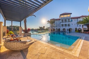 Cortland Bayport in Tampa, FL - Building Photo