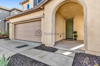 4537 Fallon Dr in Folsom, CA - Foto de edificio - Building Photo