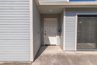 2930 Driftwood Pl in Stockton, CA - Building Photo - Building Photo