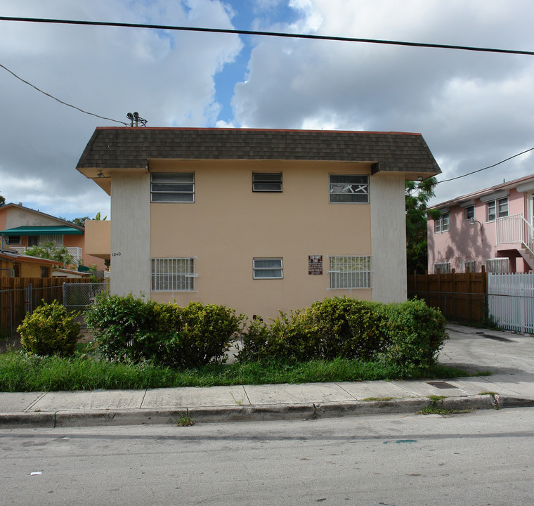 1840 SW 3rd St in Miami, FL - Building Photo