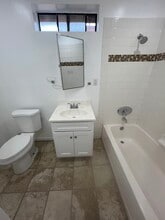 Single Family Home - 14823 Lemoli Ave in Gardena, CA - Building Photo - Building Photo