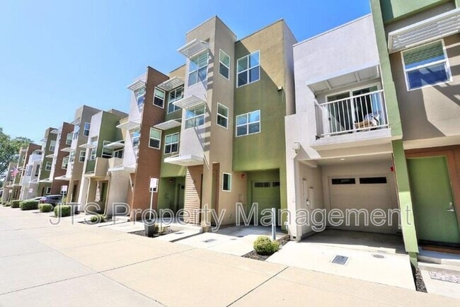 396 Midstream Ln in West Sacramento, CA - Foto de edificio - Building Photo