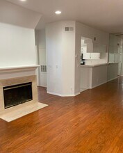 5473 Spanish Oak Ln in Oak Park, CA - Building Photo - Building Photo