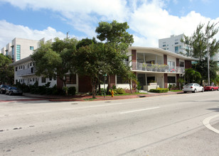 Waterview Apartments in North Miami Beach, FL - Building Photo - Building Photo