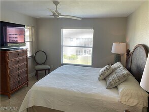 9640 Victoria Ln in Naples, FL - Building Photo - Building Photo