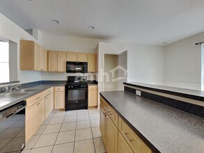 12723 Bramfield Dr in Riverview, FL - Building Photo - Building Photo
