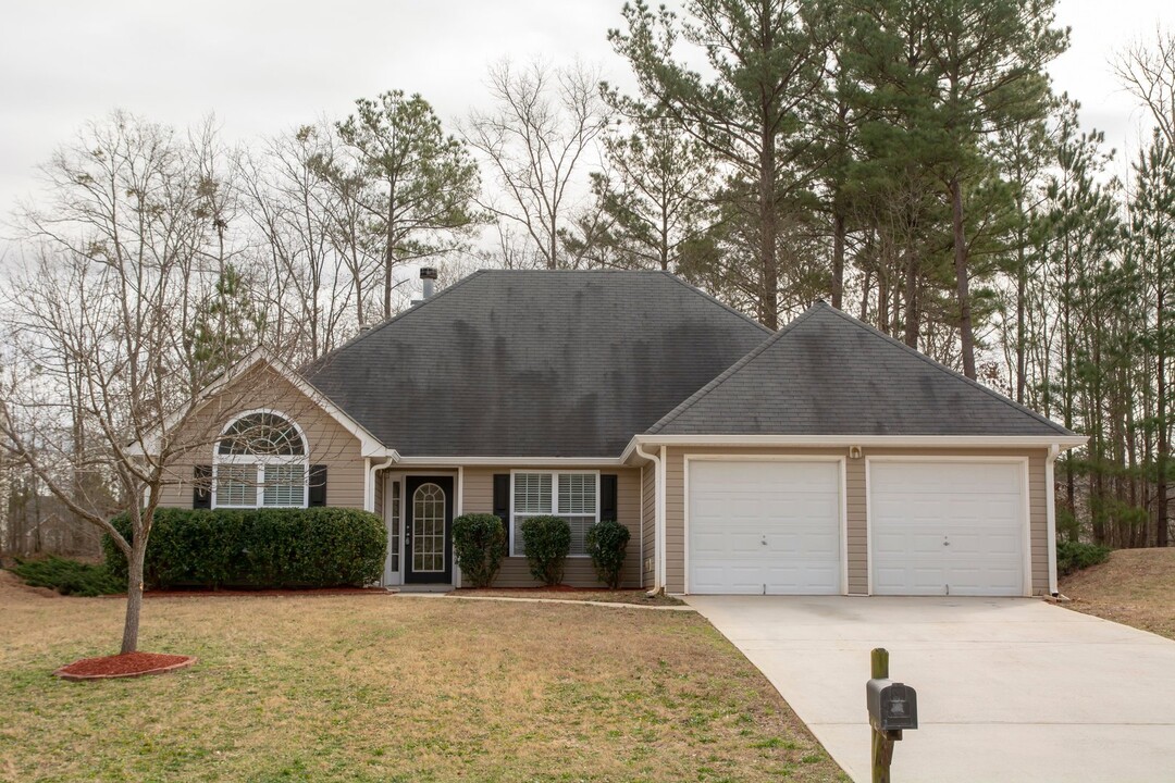 442 Grier Dr in Locust Grove, GA - Building Photo