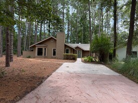 36 Sweet Bay Ln in Hilton Head Island, SC - Building Photo