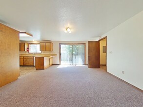 1393 NW Souza Pl in Corvallis, OR - Building Photo - Building Photo