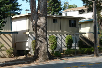 1009 El Camino Real in Burlingame, CA - Building Photo - Building Photo