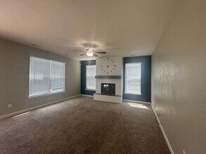 445 Rose Garden Ln in Chesapeake, VA - Building Photo - Building Photo