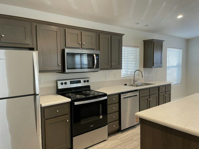 18027 N 17th Pl in Phoenix, AZ - Building Photo - Building Photo