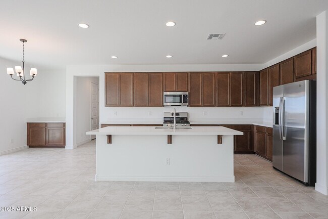 14767 W Cottontail Ln in Surprise, AZ - Building Photo - Building Photo