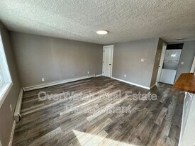 11610 Celestial St in Anchorage, AK - Building Photo