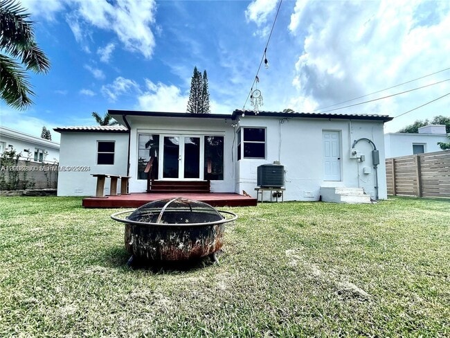 931 NE 81st St in Miami, FL - Building Photo - Building Photo