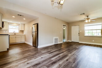 4501 Indianapolis St NE in St. Petersburg, FL - Building Photo - Building Photo