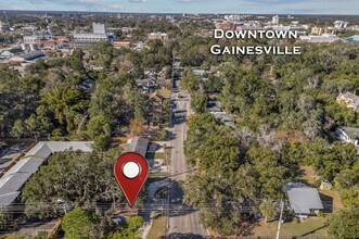 1700 SW 16th Ct in Gainesville, FL - Foto de edificio - Building Photo