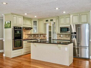 2850 S 2750 E in Salt Lake City, UT - Building Photo - Building Photo